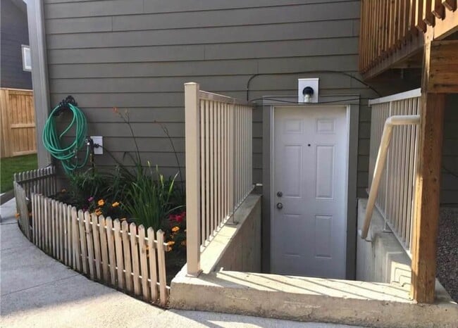 Building Photo - 203 Meadows Boulevard