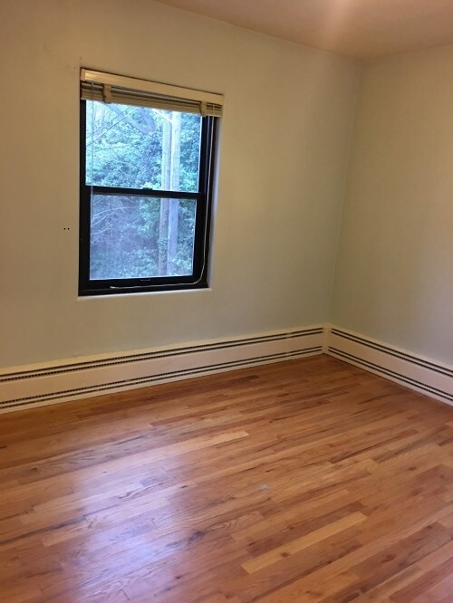 Building Photo - Bay Ridge Court - 2 bedrooms