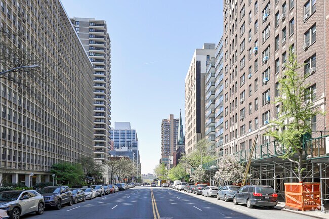 Context - 135 W 96th St