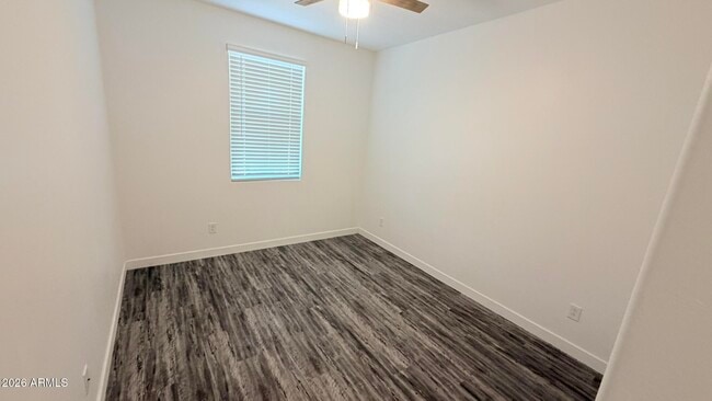 Foto del edificio - 36610 W Mediterranean Way