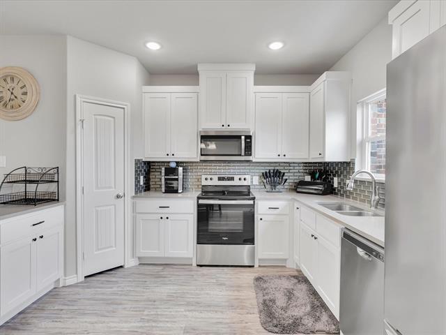 Building Photo - 308 Hoover Dr