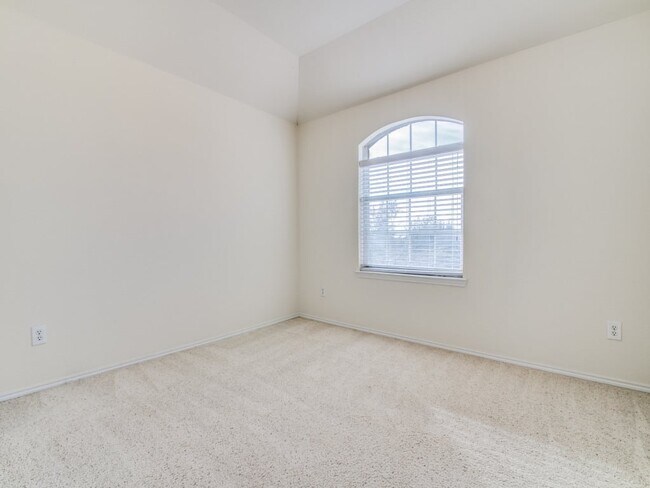 Building Photo - 320 Cookston Ln