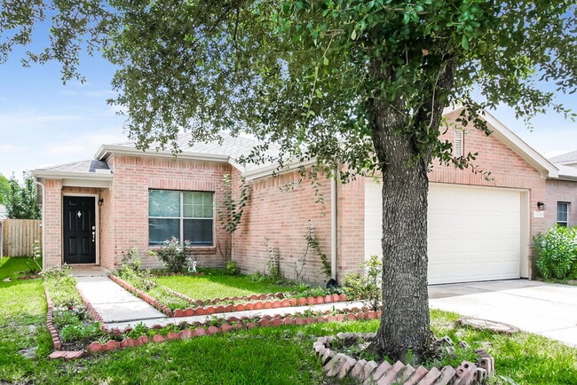 Building Photo - 15510 Miller House Ln