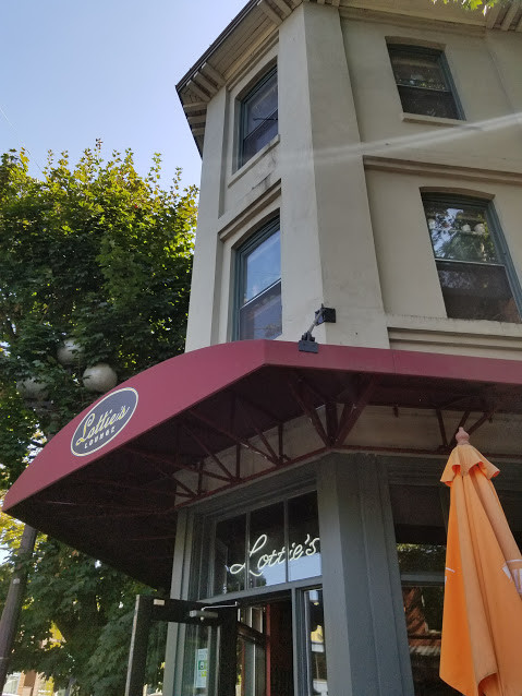 Foto principal - 4902 Rainier Ave S