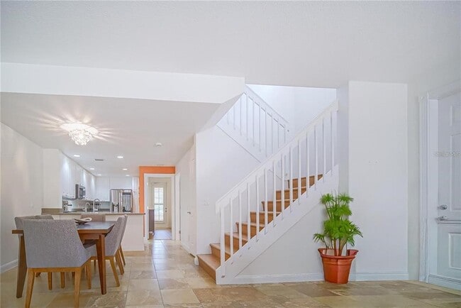 Building Photo - 8523 Leatherleaf Ln