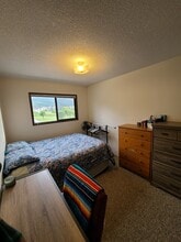 Building Photo - 81 1 Ave SW