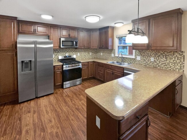 Foto del edificio - 2343 Salem Ave