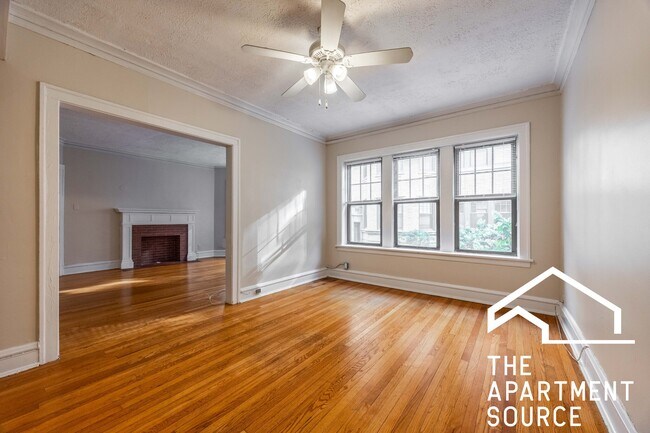 Foto del edificio - 925 Forest Ave