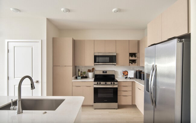 Building Photo - Aventon Grove