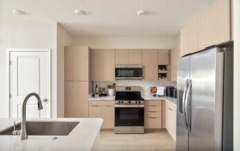 Building Photo - Aventon Grove