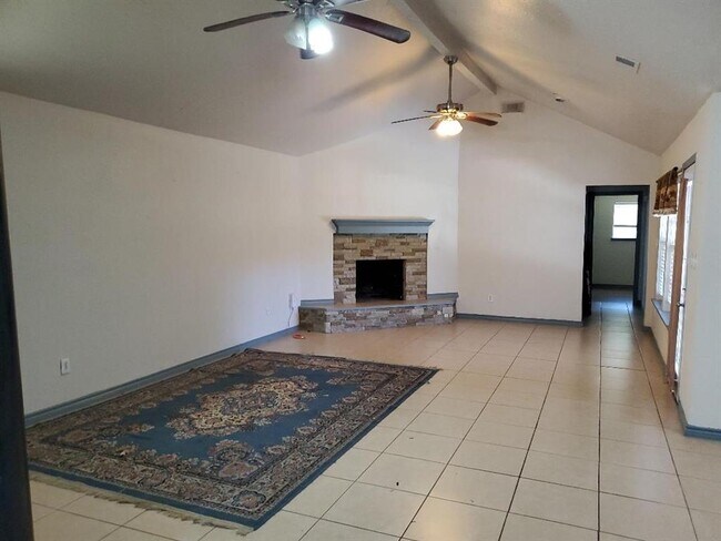 Foto del edificio - 6831 Stoney River Dr