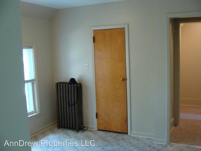 Foto del edificio - 329 Lyon St NE