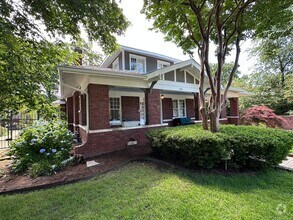 Building Photo - 450 Stonewall St