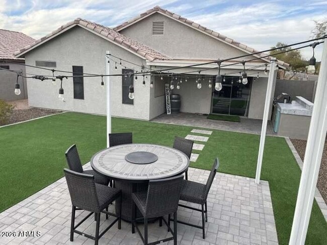 Building Photo - 3101 W Louise Dr