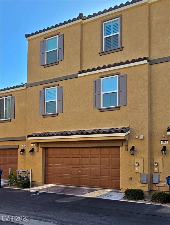 Building Photo - 1182 Kiamichi Ct