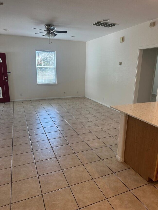 Foto del edificio - 5401 Evans Ave