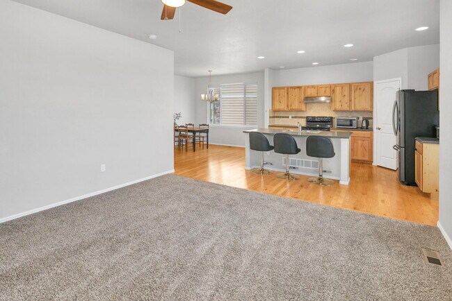 Building Photo - 1308 84th Ave