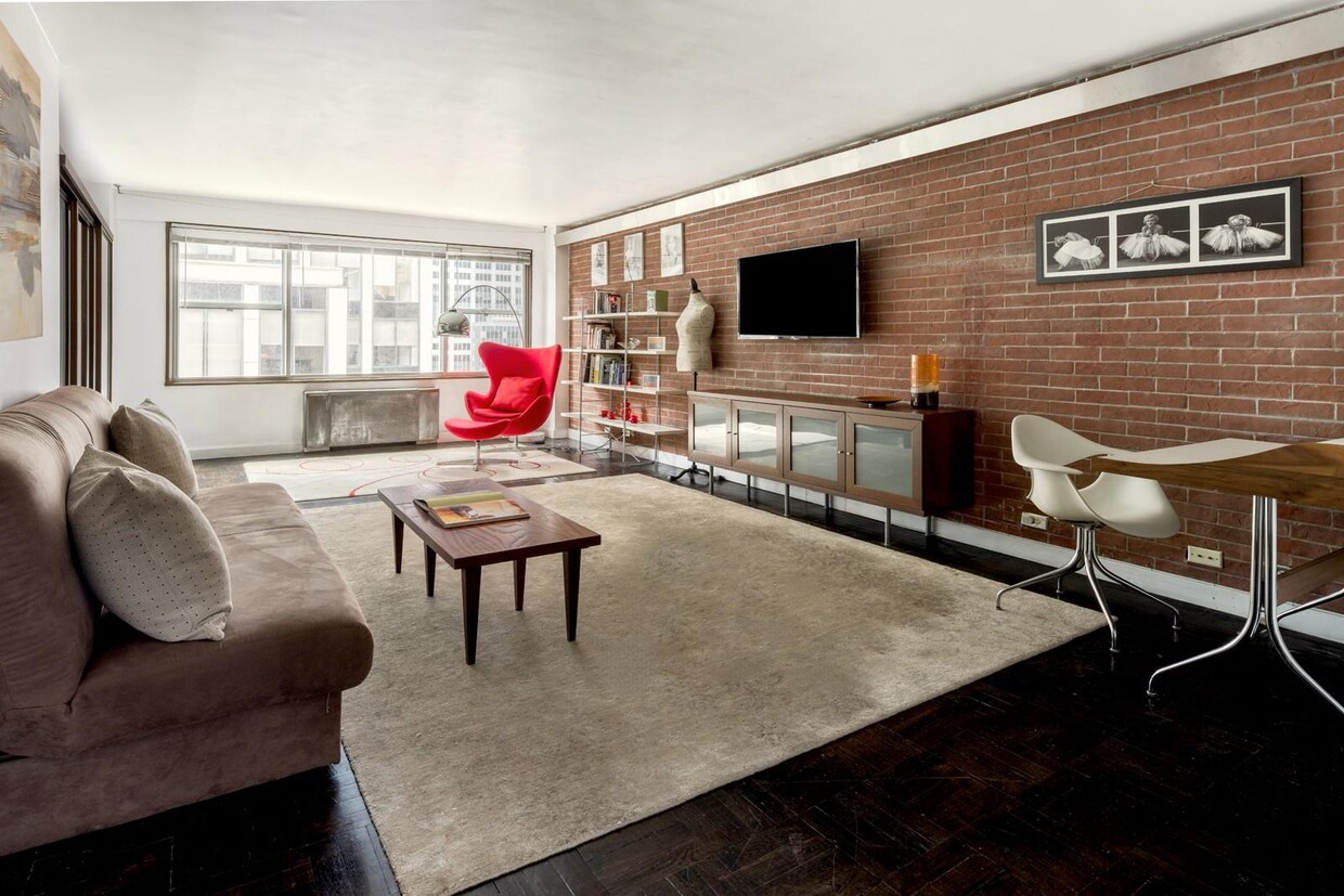Primary Photo - 77 W 55th St