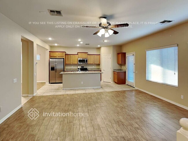 Building Photo - 11058 E Sentiero Ave