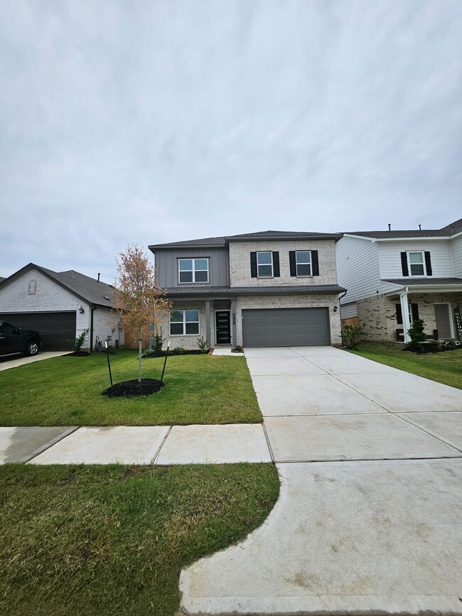 Building Photo - 2727 Crest Creek Ln