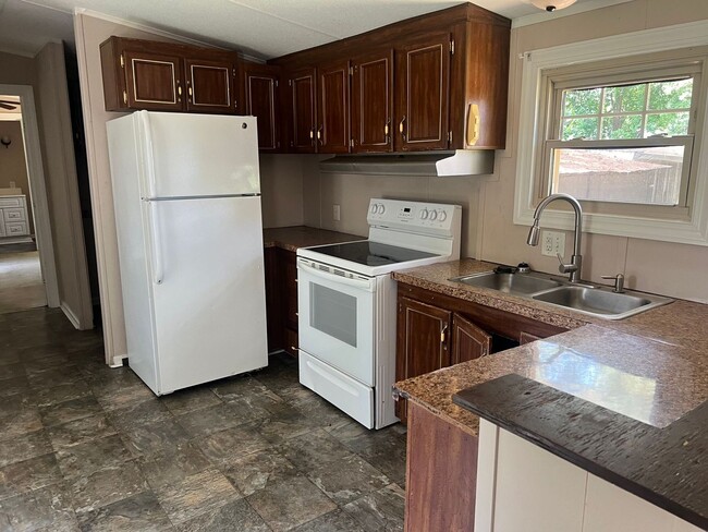 Foto del edificio - 3 Bedroom Singlewide Mobile Home