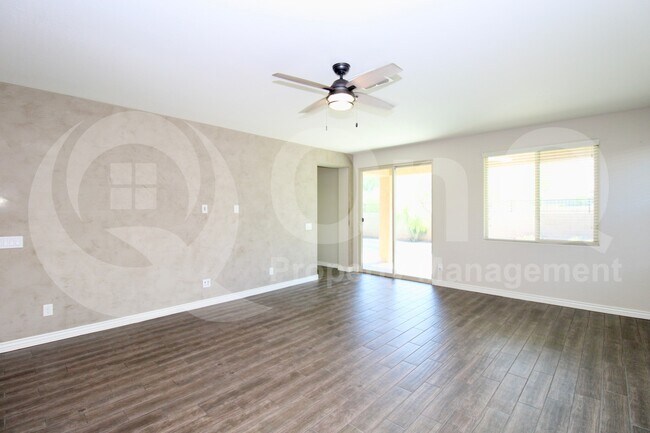 Building Photo - 7711 S Reseda St