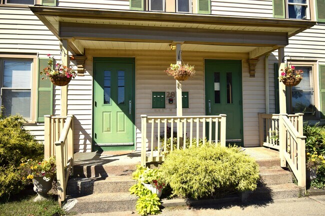 Foto del edificio - 28 Drive Way