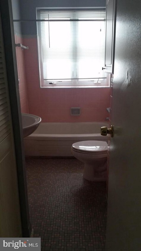Foto principal - 5 4th St NE