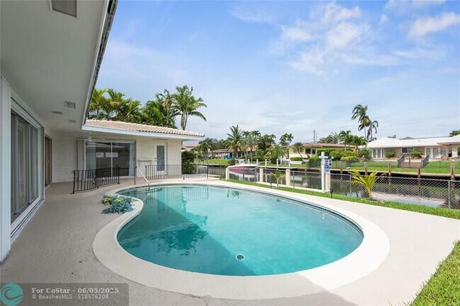 Foto del edificio - 6260 NE 20th Terrace