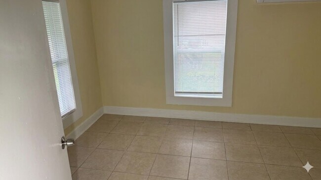 Foto del edificio - 2408 Gordon St