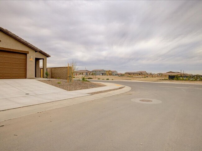 Foto del edificio - BRAND NEW BUILD!! 4 Bedroom 2 Bathroom