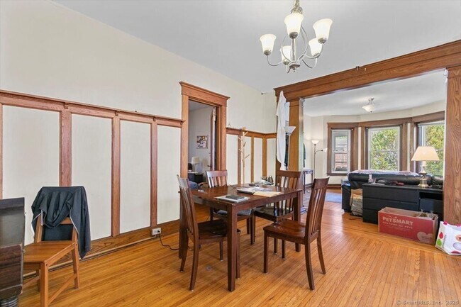 Building Photo - 506 Orange St