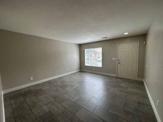 Building Photo - $300.00 OFF FIRST MONTH’S RENT