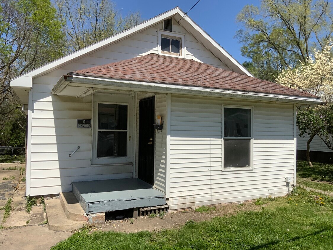 Foto principal - 313 E N 3rd St
