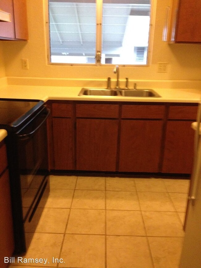 Building Photo - 2 br, 1 bath House - 98-837 NOELANI ST #148