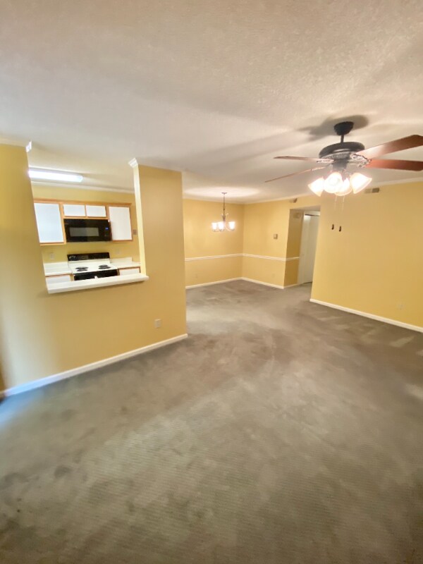Foto principal - 701 Coventry Ln