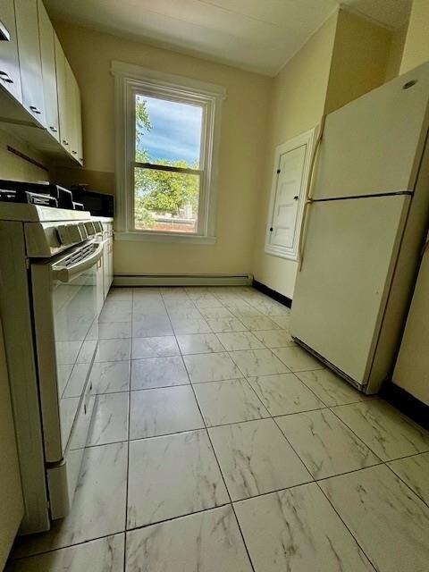 Building Photo - 154 Edgar St