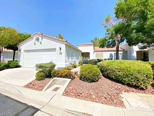 Building Photo - 2 BEDROOM + DEN ONE STORY TOWNHOME IN GUAR...