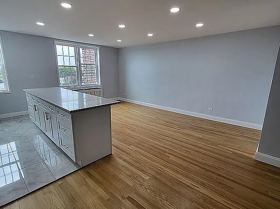 Foto del edificio - 2239 Troy Ave