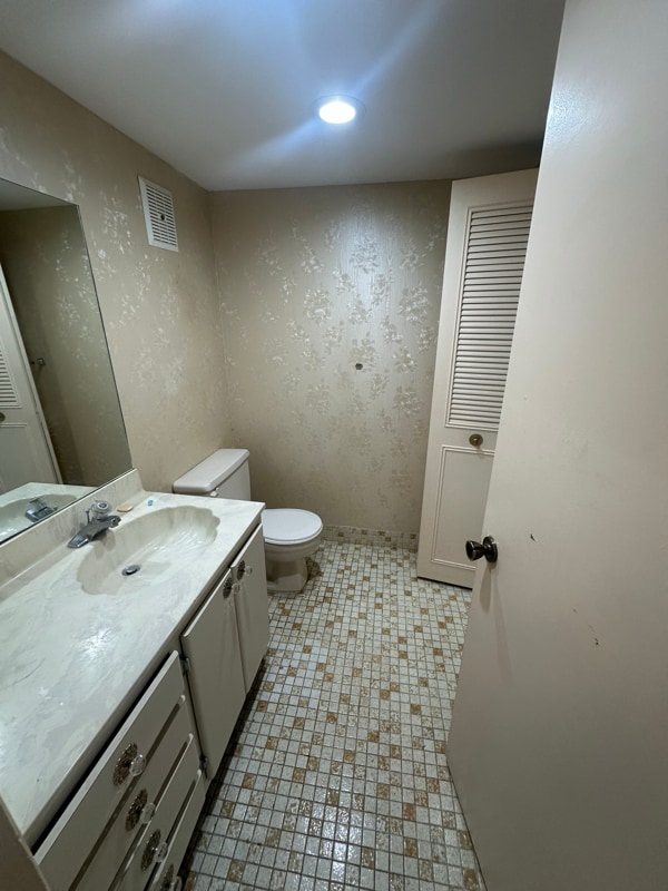 Building Photo - 7625 SW 106th Ave