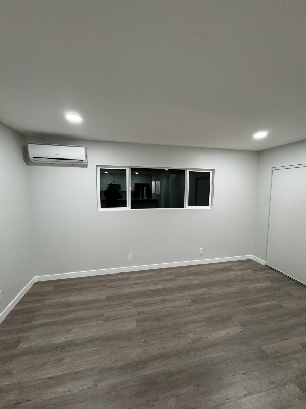 Building Photo - 5808 Tujunga Ave