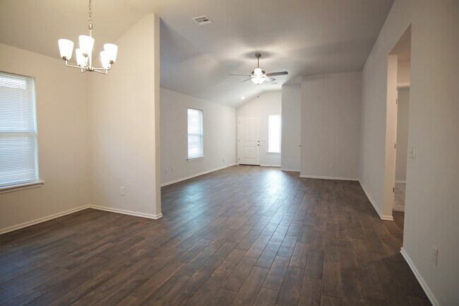 Foto del edificio - 2509 NW 199th St