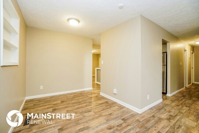 Building Photo - 1570 Wilton Dr