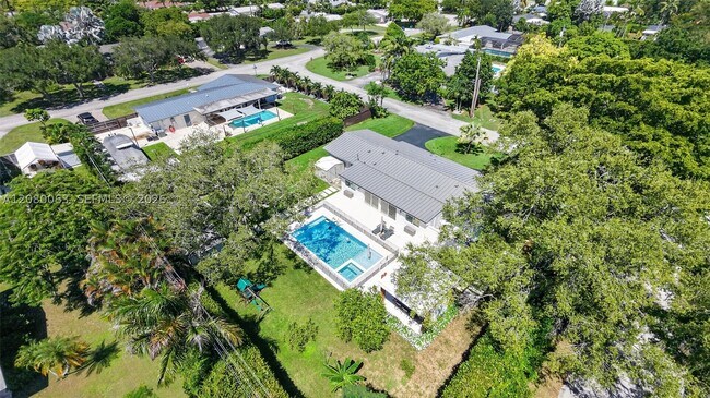 Foto del edificio - 14220 SW 86th Ave