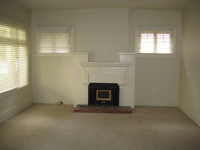 Building Photo - 4465 Orange Grove Ave