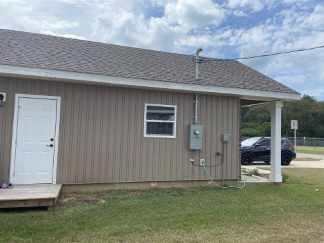 Foto del edificio - 8055 4th St