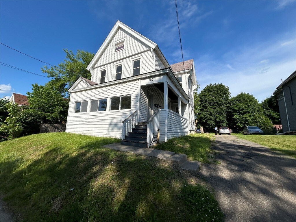 Primary Photo - 120 Walnut St