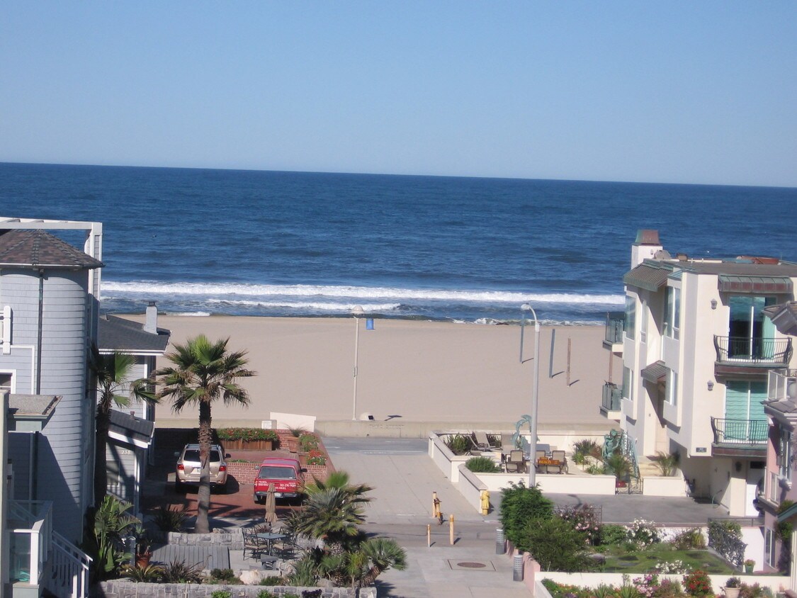 Ocean View 1 - 296 Hermosa Ave