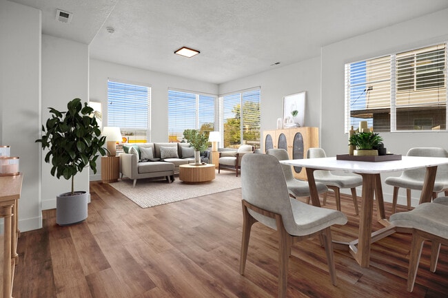 Comedor/Sala de estar - Greens by Lotus Townhomes
