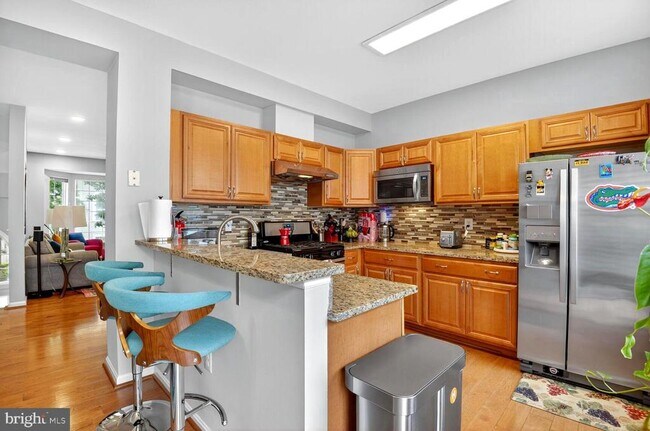 Foto del edificio - 4093 Fountainside Ln